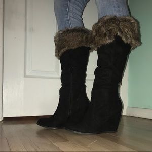NWOT Black Suede Wedge Boots With Fur Trim